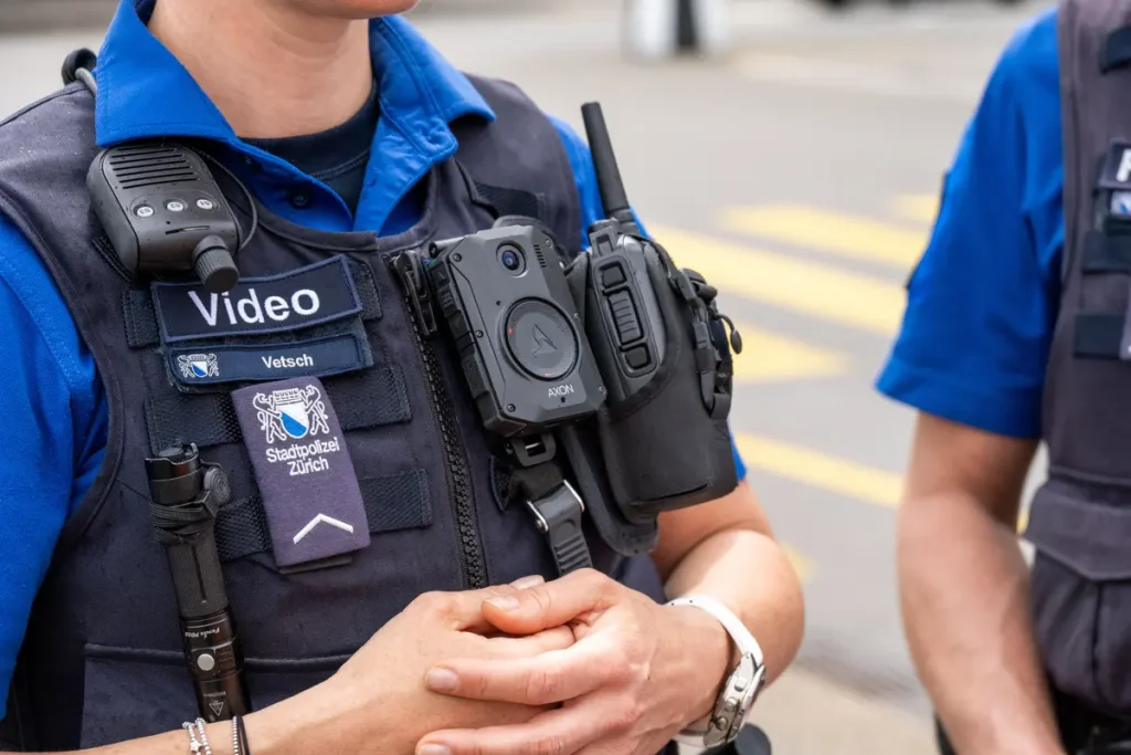 Why, especially, sometimes Swiss police avoid useing body cameras is a big Question?